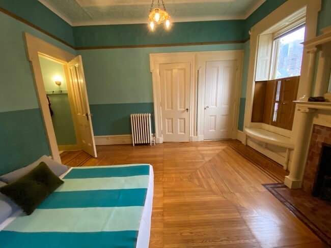 Apt 3 Bedroom