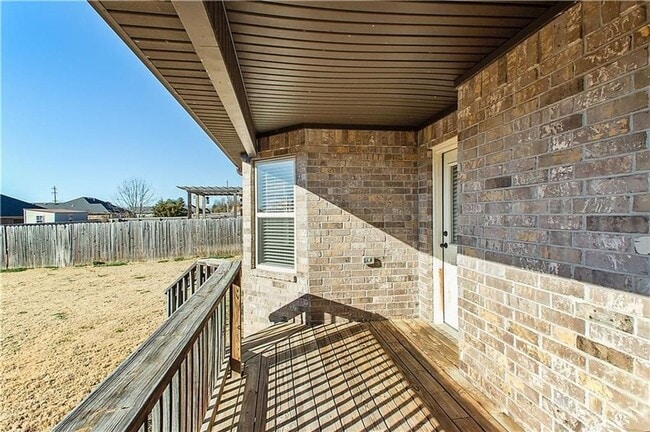 Photo - 3 bedroom in sought after West side of Fayetteville