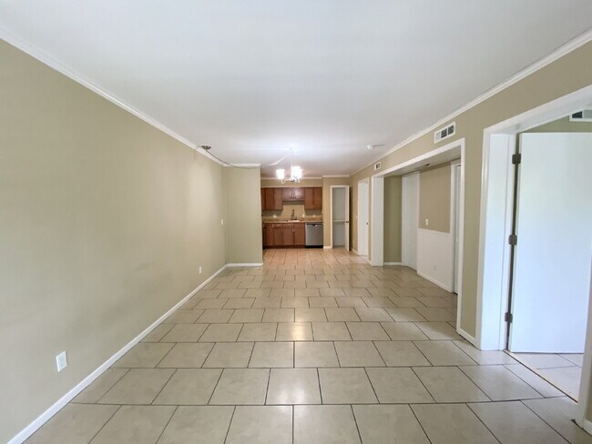 Two Bedroom Condo Located close to Everything Hilton Head Island has to Offer!