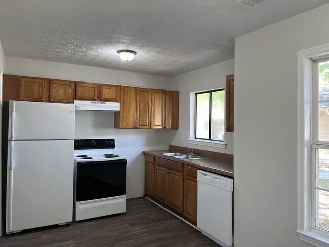 Photo - 5812 Trent Walk Dr