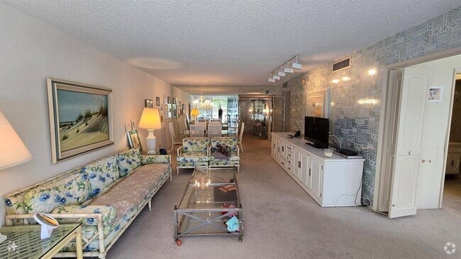 Building Photo - 3150 N Course Ln Unit 202 Rental