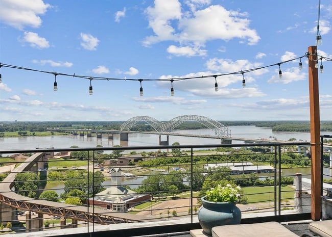 109 N Main St Unit 1