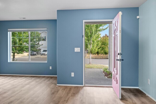 Photo - Spacious 5-Bedroom Home in Prime Yelm Loca...