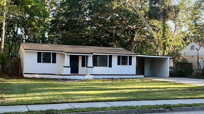 Building Photo - 817 Rosalia Dr