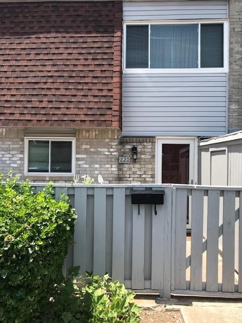 2 bedroom 2bath townhome - 2 bedroom 2bath townhome