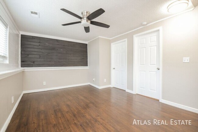 Photo - 1304 S Argonne St
