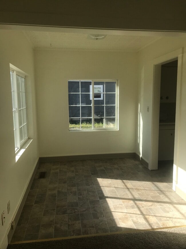 1121 California