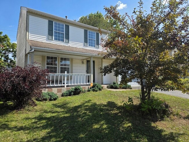 Building Photo - 7006 Finchley Dr Rental