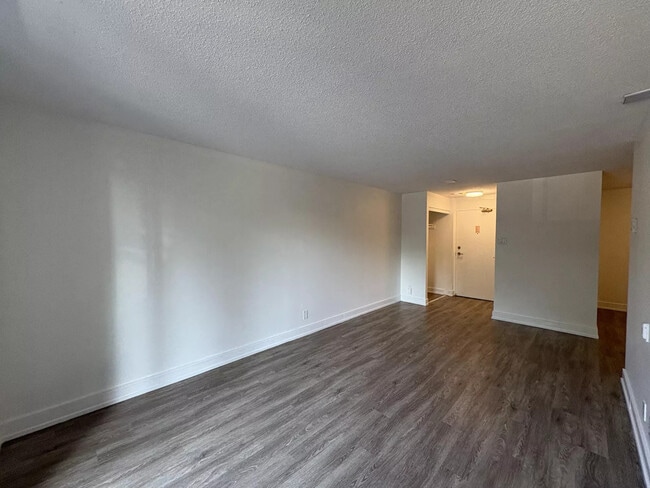 Photo - 286 Chandler Dr