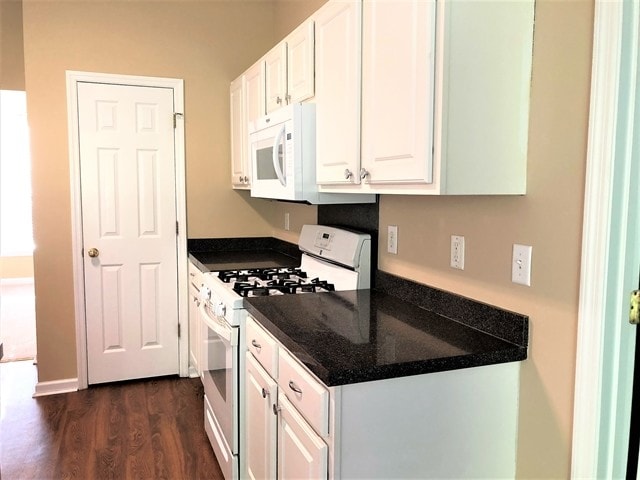 Photo - 180 Hainsworth Dr