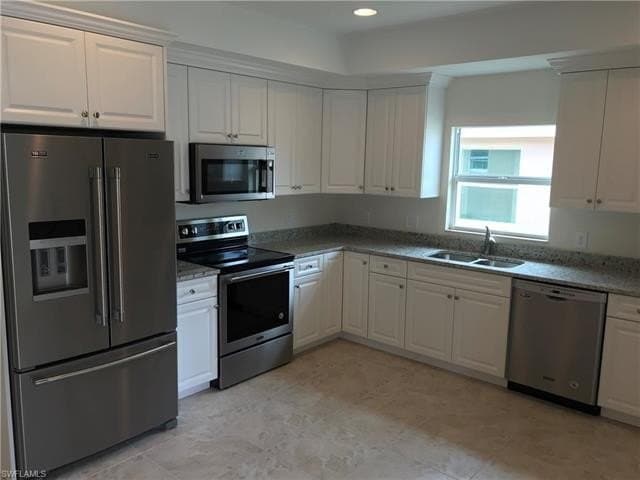 Building Photo - 27740 Roslin Dr Rental
