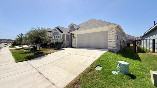 7504 Sparkling Light Dr