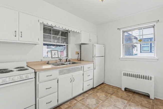 Photo - 10 Swan St Unit 10B