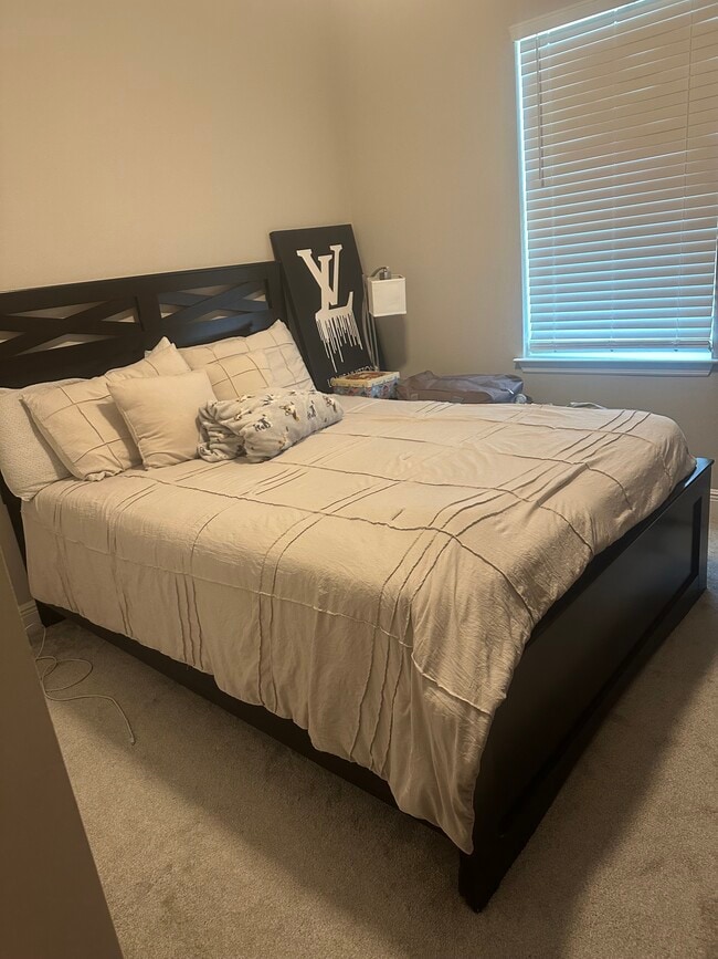 Bedroom - 6493 Cyrils Dr Rental