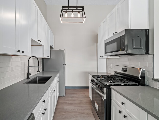 Building Photo - Cherry Tree Village Apartments
