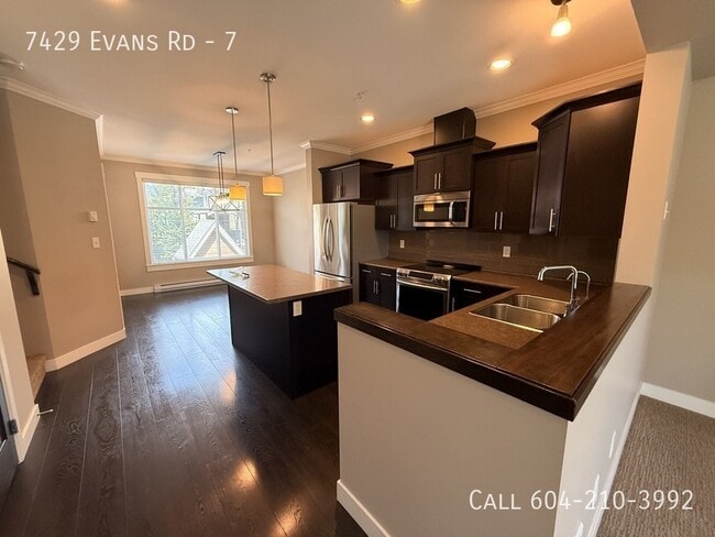 Photo - Family Friendly Townhouse