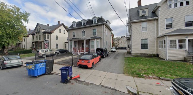 Building Photo - 15 Farrington Ave Rental