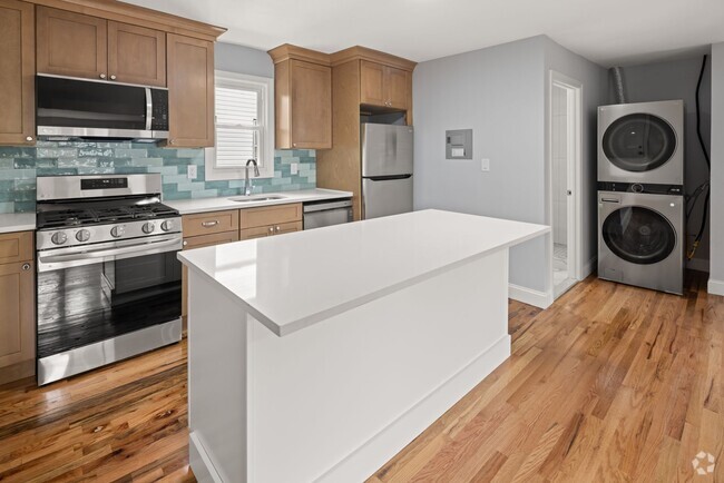 Building Photo - 140 Nash St Unit 2 Rental