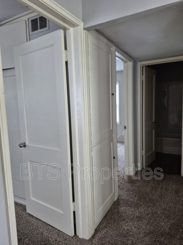 Photo - 717 E Gift Ave