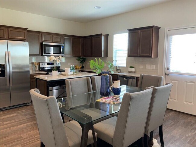 Photo - 13002 Carswell St