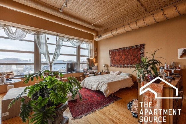 Photo - 2412 W North Ave Unit 4W