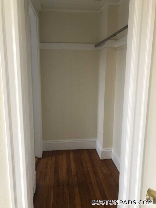 Building Photo - 1167 Boylston St Rental