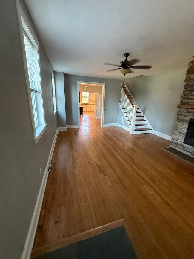 Photo - 21 N Kershaw St