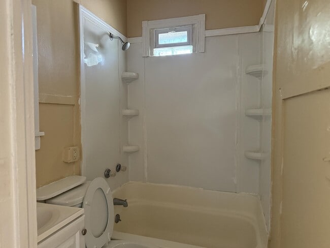 205 Fulton Ave Unit 205