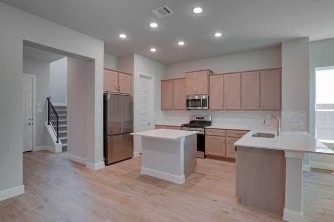 Photo - 601 C-Bar Ranch Trl