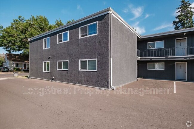 Building Photo - 205 SE 6th Ave Unit 13 Rental