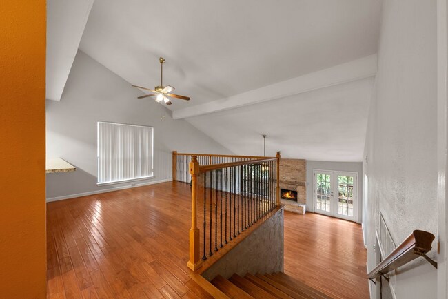 Stylish 3-Bed Home with Pool Access, Fenced Yard, and Garage — North Hills Village, San Antonio