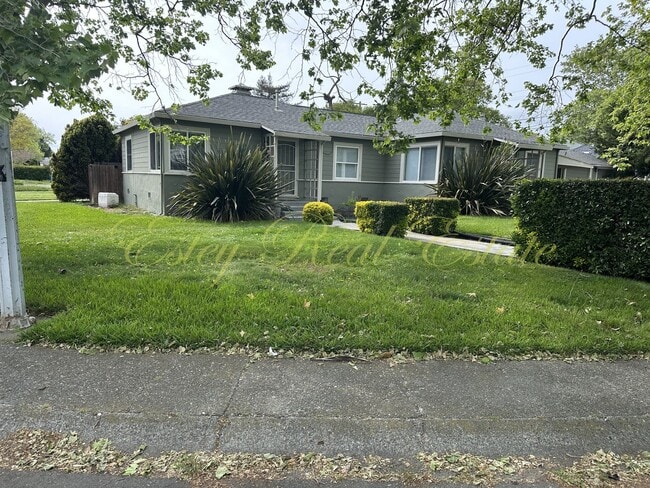 Photo - Mariposa Duplex Unit 901 Mariposa