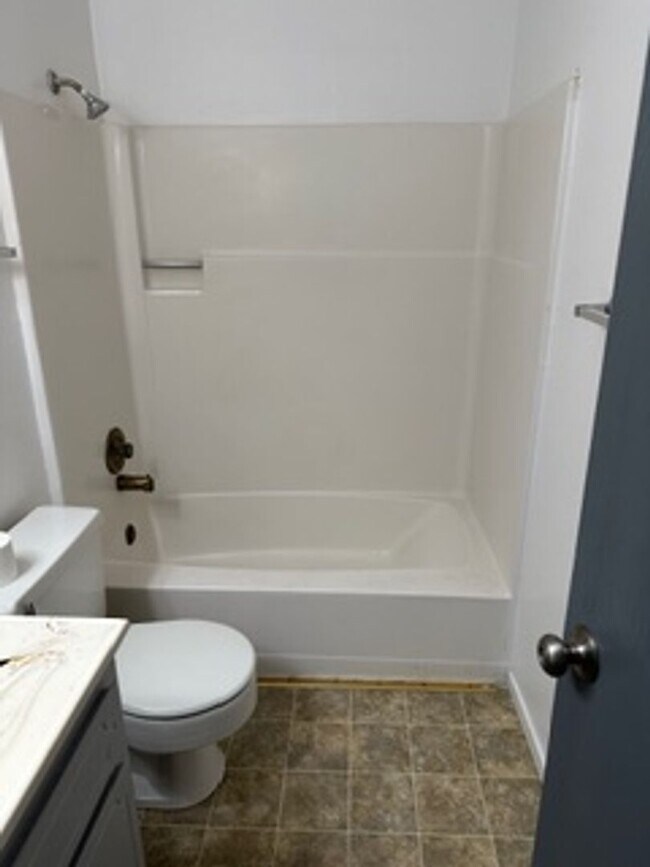 Photo - 3 Bed, 2.5 bath home in Carson City, Avail...