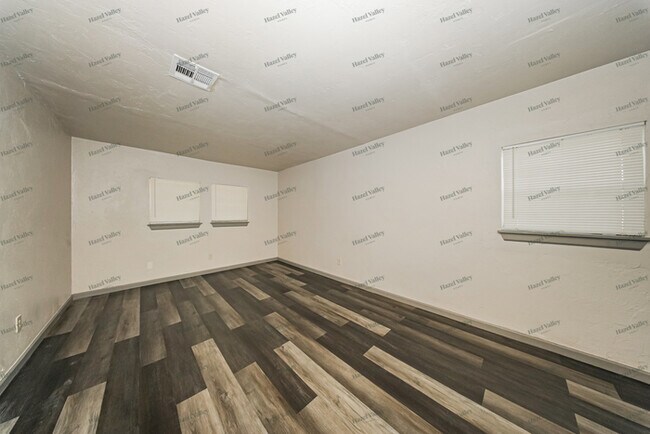 Photo - 1615 Magnolia Ave