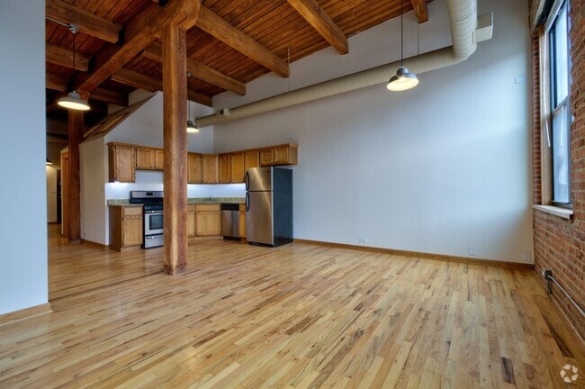 Building Photo - 216 N May St Rental
