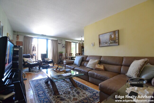 Photo - 52 Brainerd Rd Unit 2