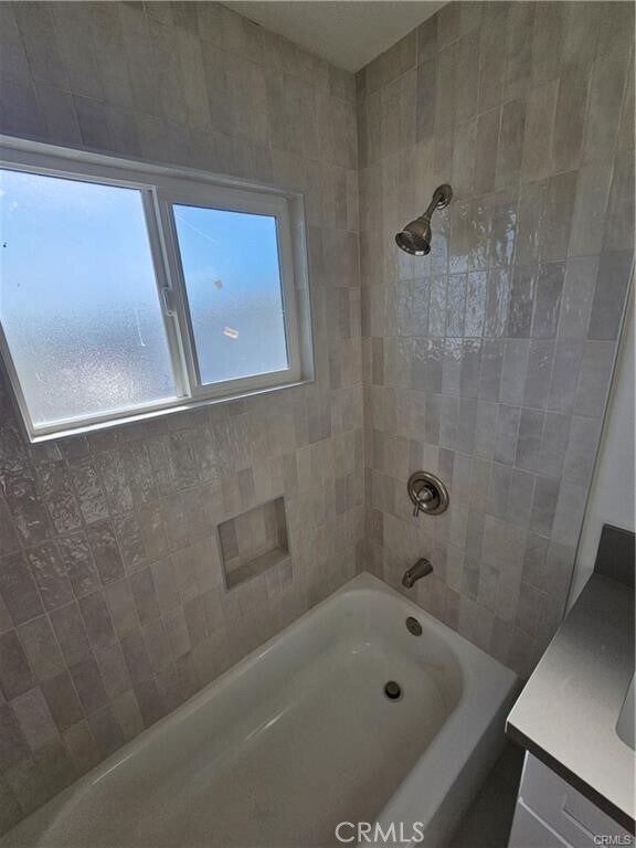 554 E Hurst St Unit 4