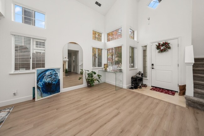 Photo - 8105 Prior Way