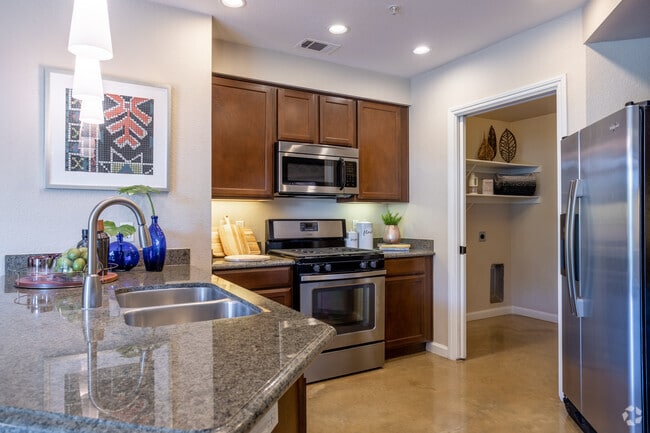 1HAB, 1BA - 918 ft² - Two Rivers