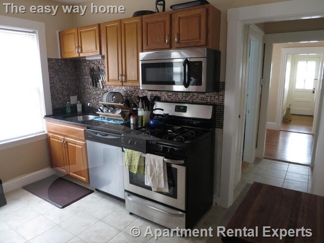 Building Photo - 12 Silvey Pl Unit #3