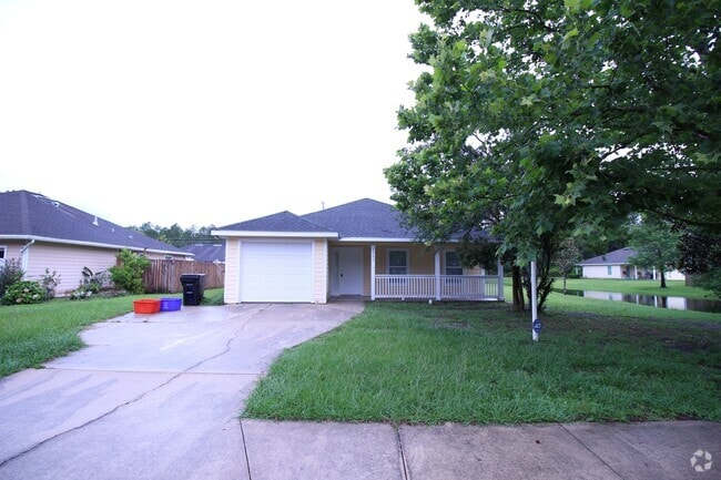 Building Photo - 4580 NE 16th Ter Rental