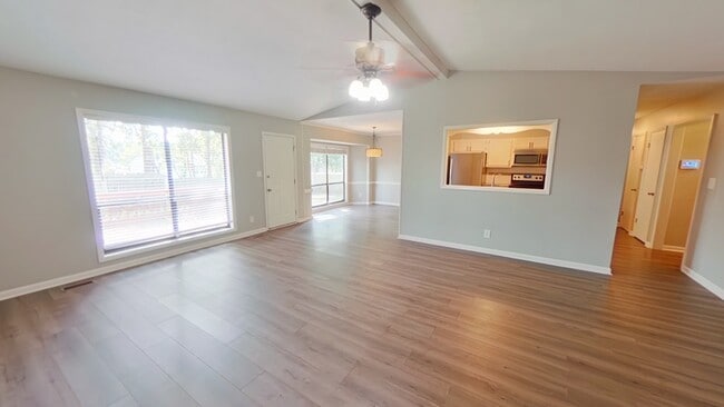 Photo - 731 Prestige Blvd