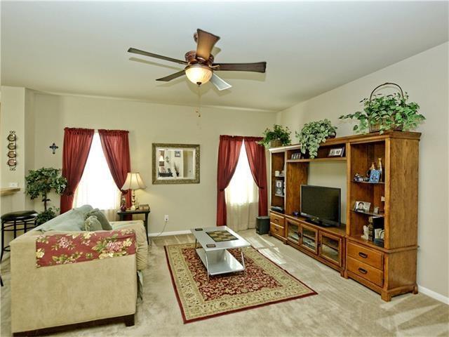 Photo - 1390 Red Stag Pl