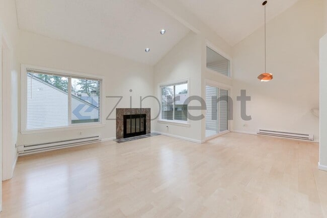 Photo - 14707 NE 44th Pl