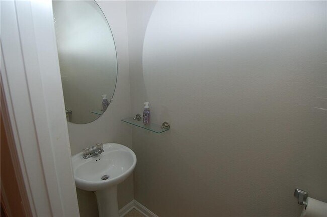 Photo - 6956 Rogers Point