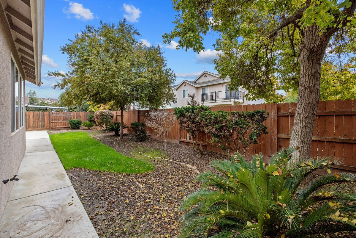 Photo - 3169 Brickfield Ave