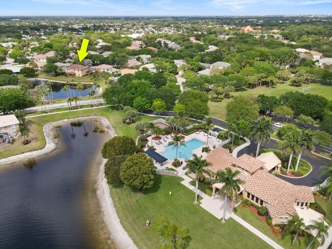 Photo - 207 Banyanwood Pt