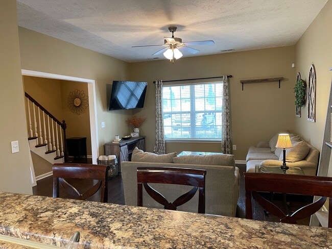 Photo - Cottage Glen Townhome. -- Full Furnished !!!