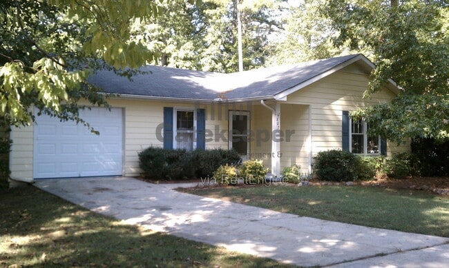 Building Photo - 207 Meadow Run
