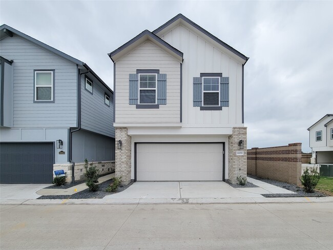 Building Photo - 10055 Cloud Mist Dr